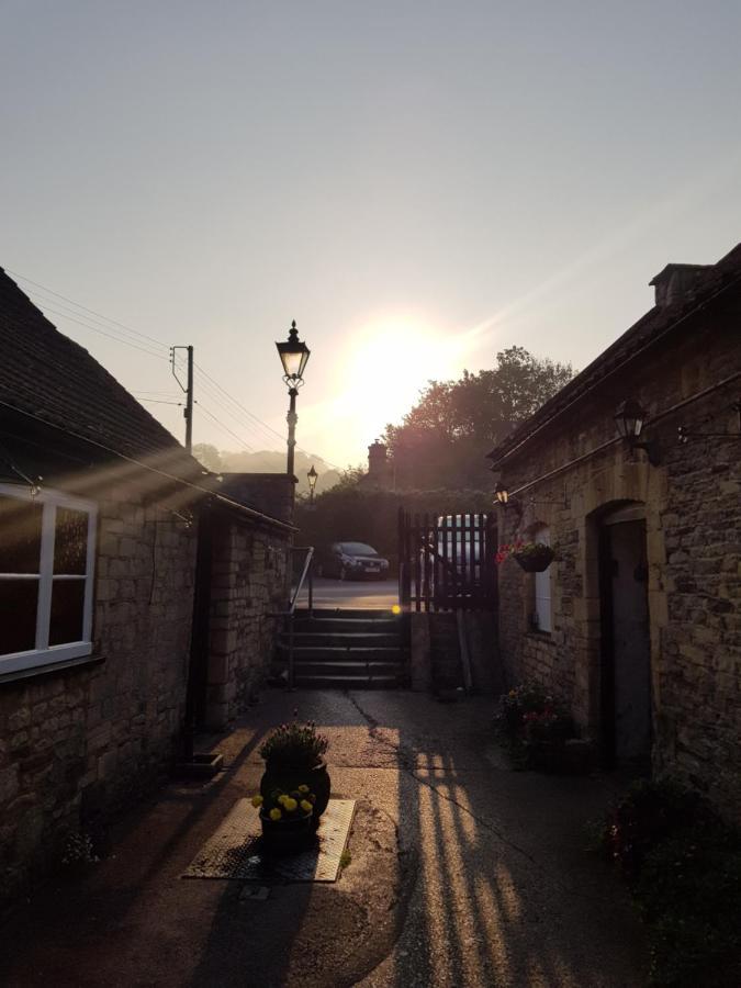 The Dog Inn Old Sodbury Екстериор снимка